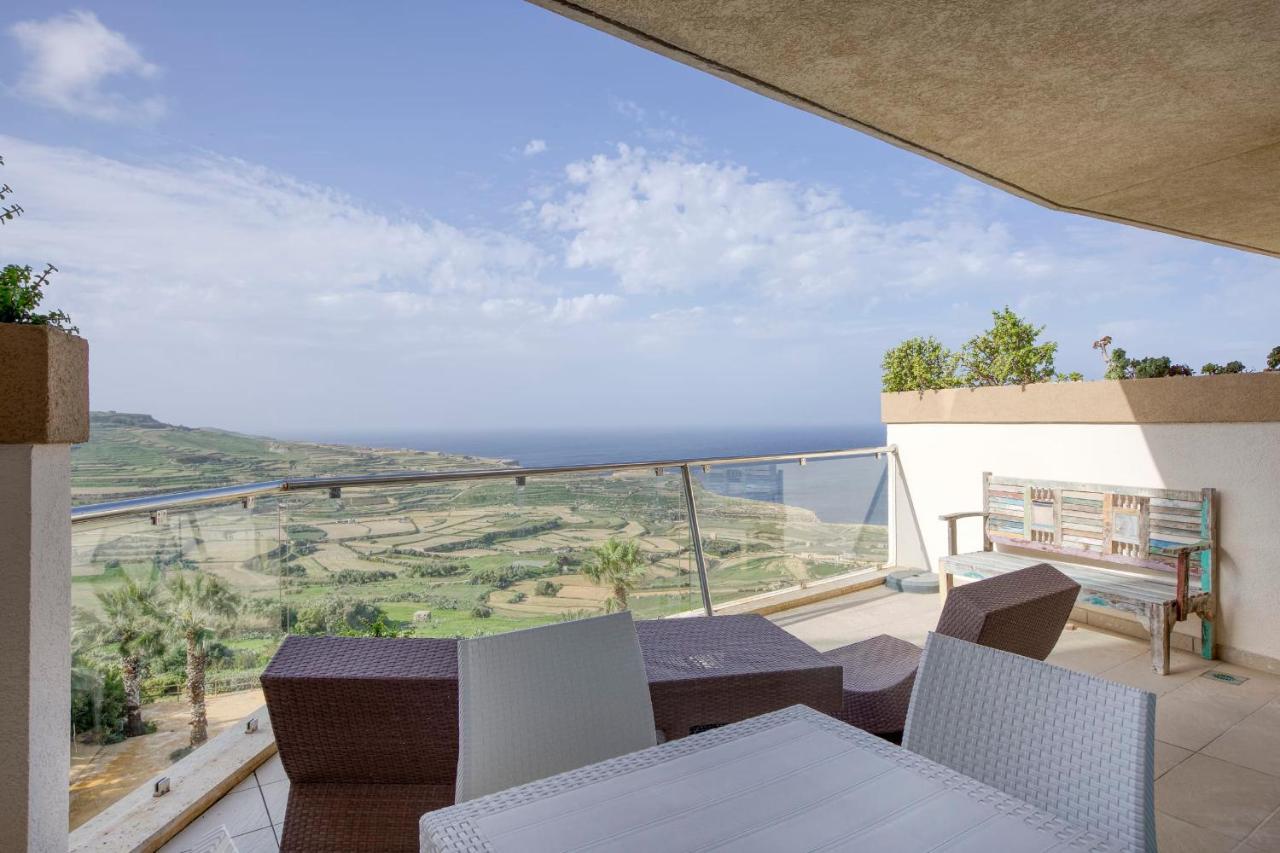 Apartment With Pool-Hosted By Sweetstay Zebbug  Luaran gambar